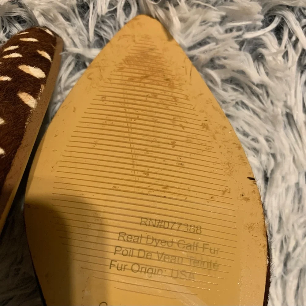 J. Crew Brown & White Polka Dot Dyed Calf Fur Flats Women’s Size 7. - Picture 4 of 7